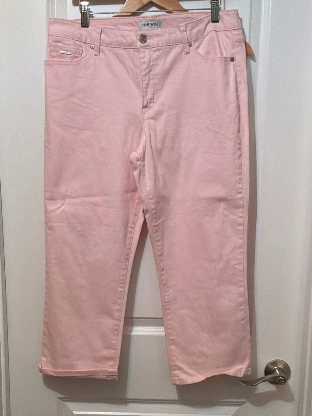 Nine West Pale Pink Cropped Jeans size 12